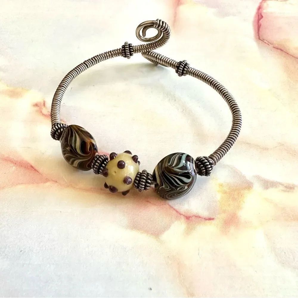 Silver tone beaded bracelet